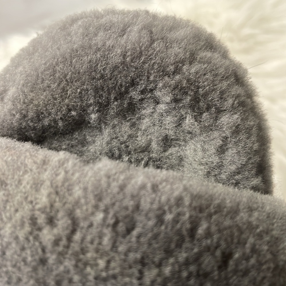 UGG Fluff Oh Yeah Slides - Picture 9 of 11